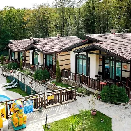 Hotel Хотелски Комплекс Тодорини Кукли *